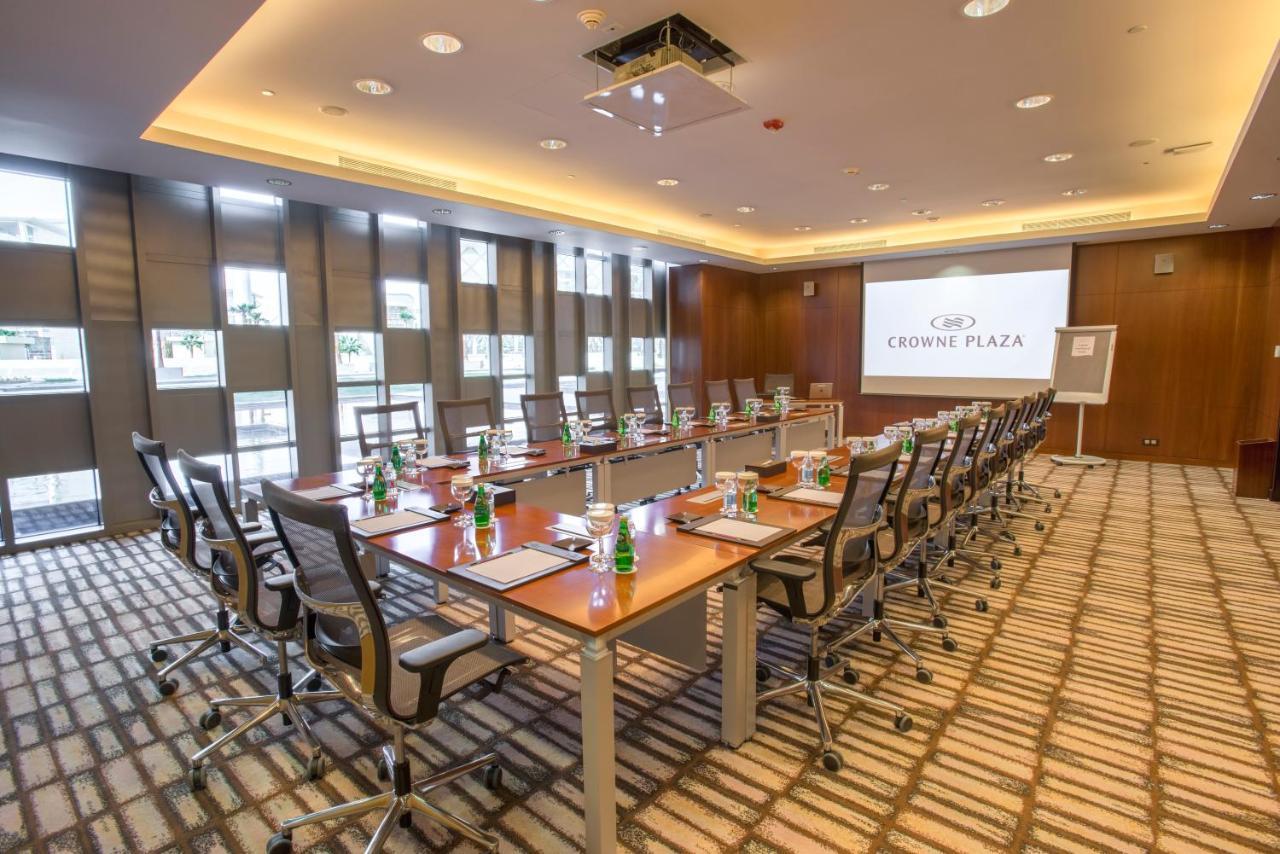 Crowne Plaza Riyadh - Rdc Hotel & Convention By Ihg Extérieur photo Meeting room