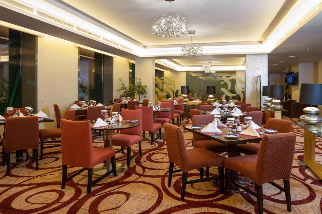 Crowne Plaza Riyadh - Rdc Hotel & Convention By Ihg Chambre photo The restaurant