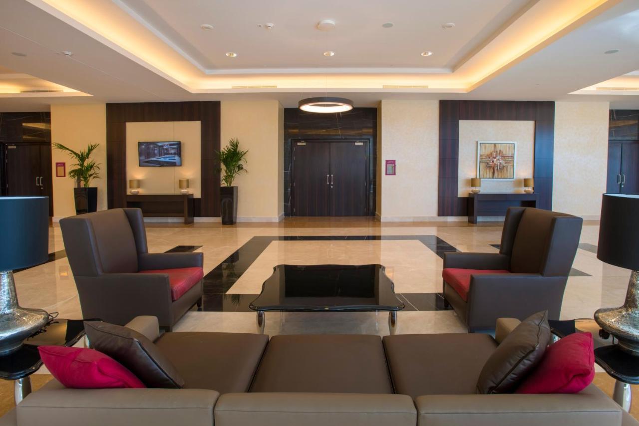 Crowne Plaza Riyadh - Rdc Hotel & Convention By Ihg Extérieur photo The lobby of the hotel