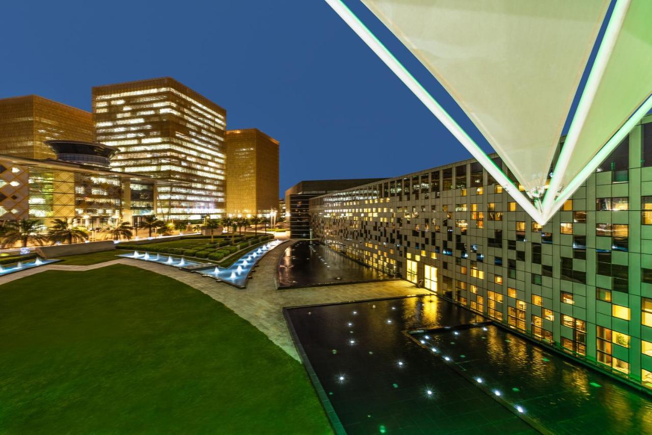 Crowne Plaza Riyadh - Rdc Hotel & Convention By Ihg Extérieur photo The University of Nottingham