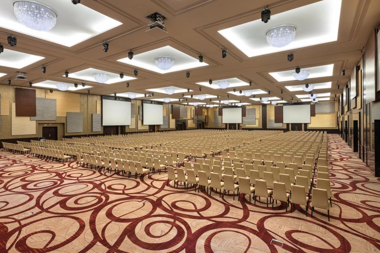 Crowne Plaza Riyadh - Rdc Hotel & Convention By Ihg Extérieur photo The Grand Ballroom